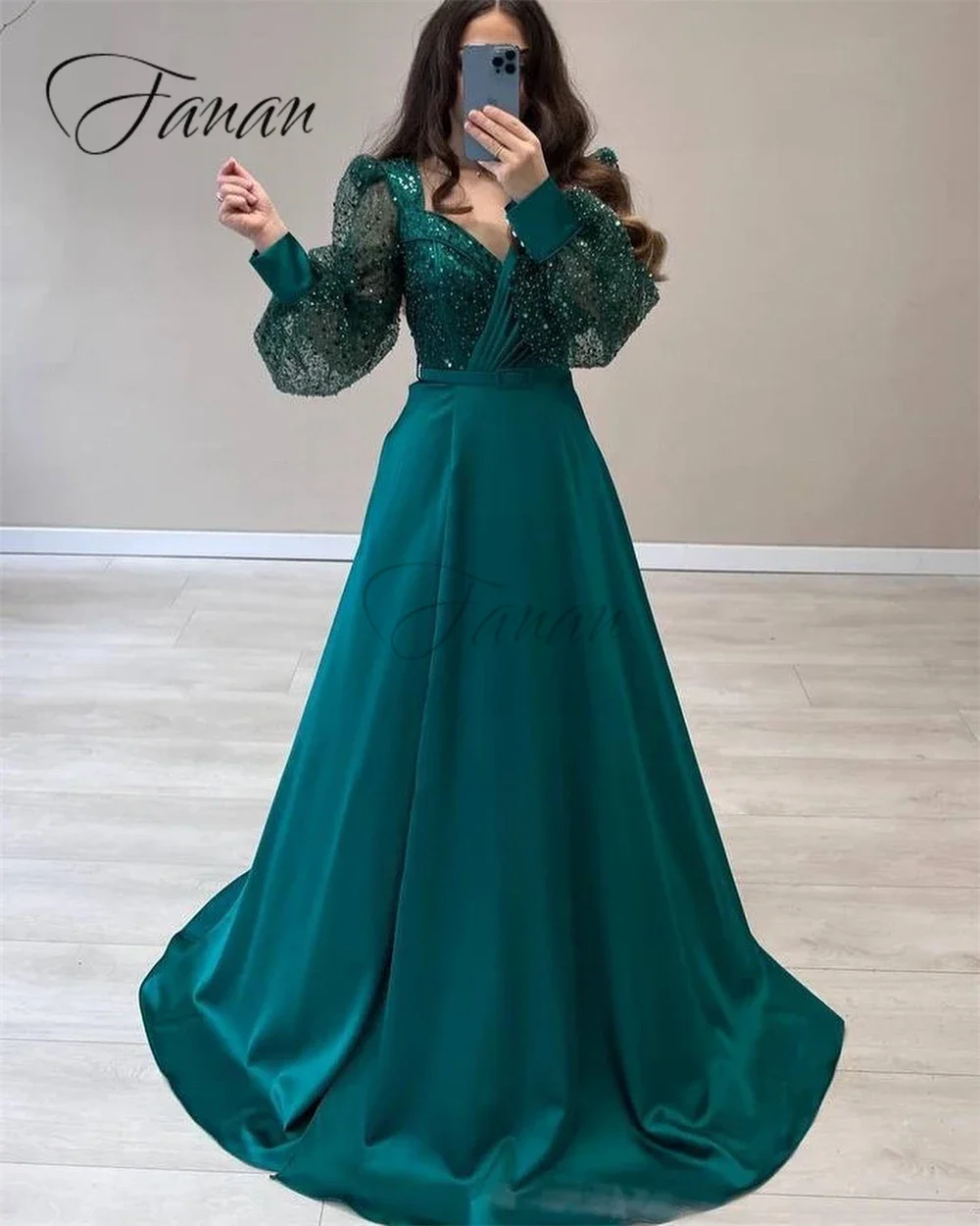 Customized Exquisite Evening Dress V Neck Long Sleeve Satin Patchwork Sequins Sparkly Prom Gown A-line High Slit Formal Party