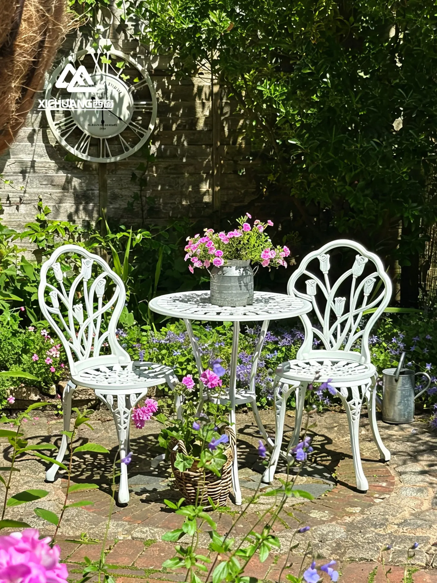 cast aluminum double Tulip chair, suitable for patios, balconies, parks, gardens, and outdoor leisure areas; wrought iron