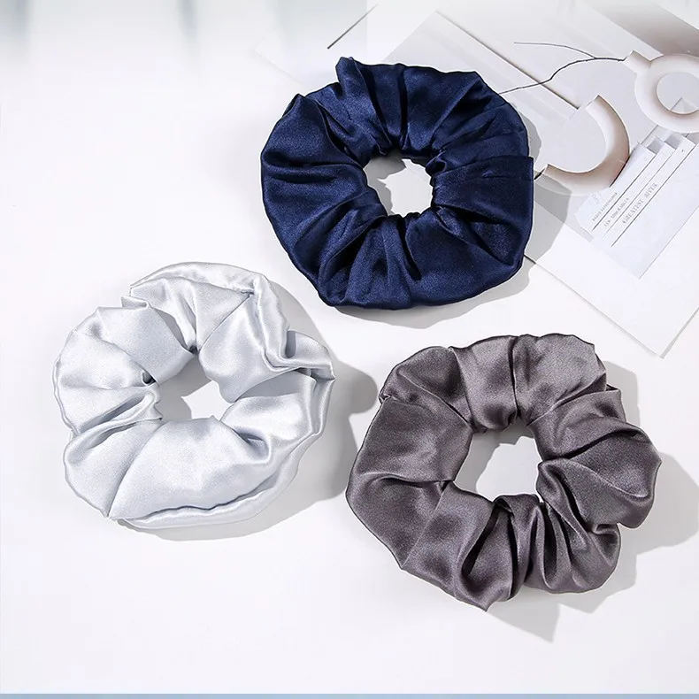

Premium Hair Band for Women, Suitable for Top Knots, Hair-Friendly Hair Tie.