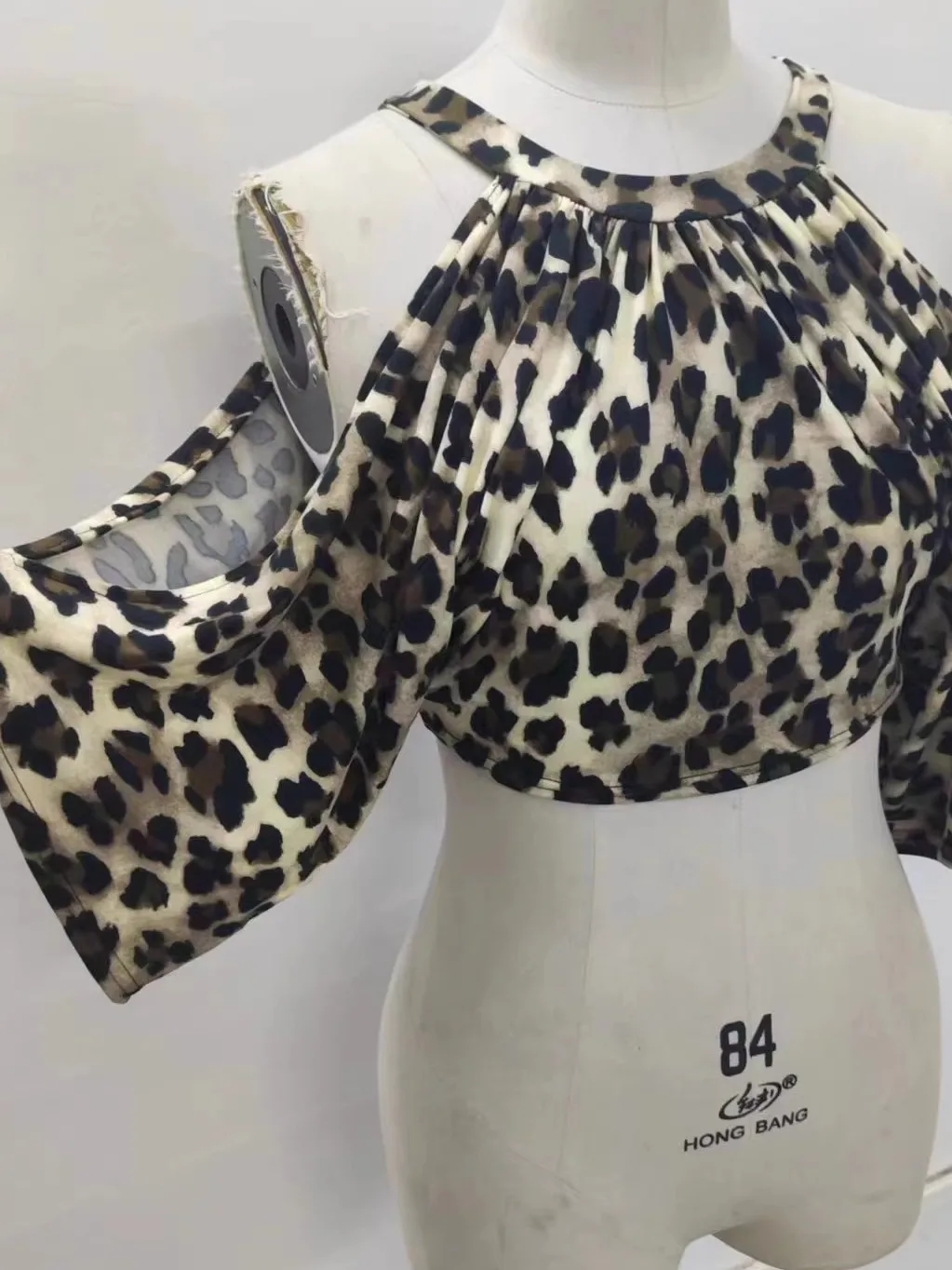 

Топ для танца живота с леопардовым принтом, утягивающая танцевальная одежда с колючками, восточный танец, класс orm, женская спортивная одежда для фитнеса