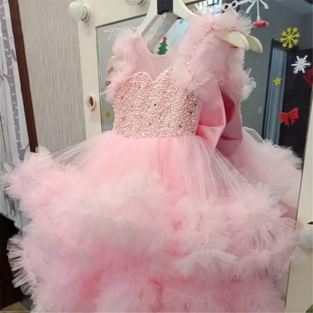 Lovely Flower Girls Dress Pink Tulle Puffy Pearls Pleat With Bow Sleeveless For Wedding Kids Birthday Party First Communin Gowns