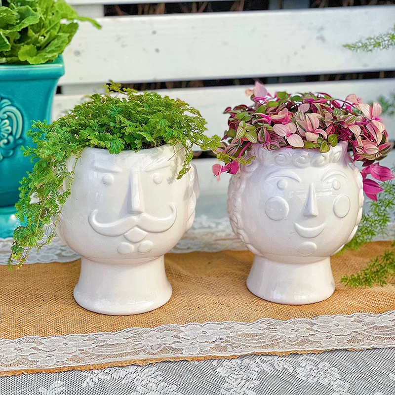 

Facial Ceramic Vase, European Style Retro Relief Hydroponic Vase, King and Queen Creative Porch Flower Arrangement Accessories