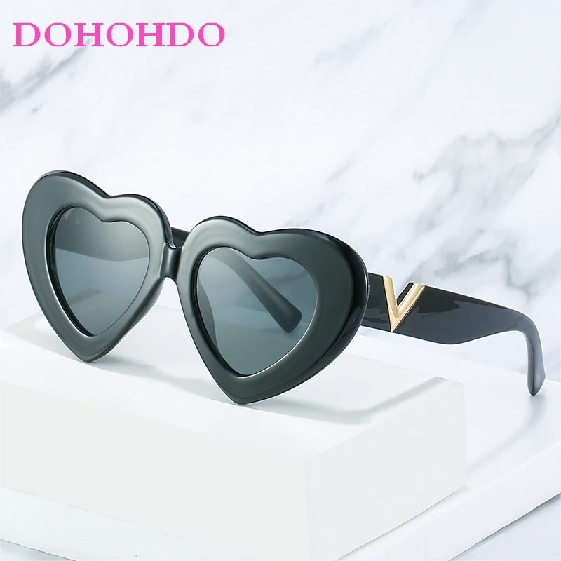 

Fashion Heart Shaped Sunglasses Woman Man Vintage Luxury Brand Designer Female Travel Summer Traveling Shade Sun Glasses UV400