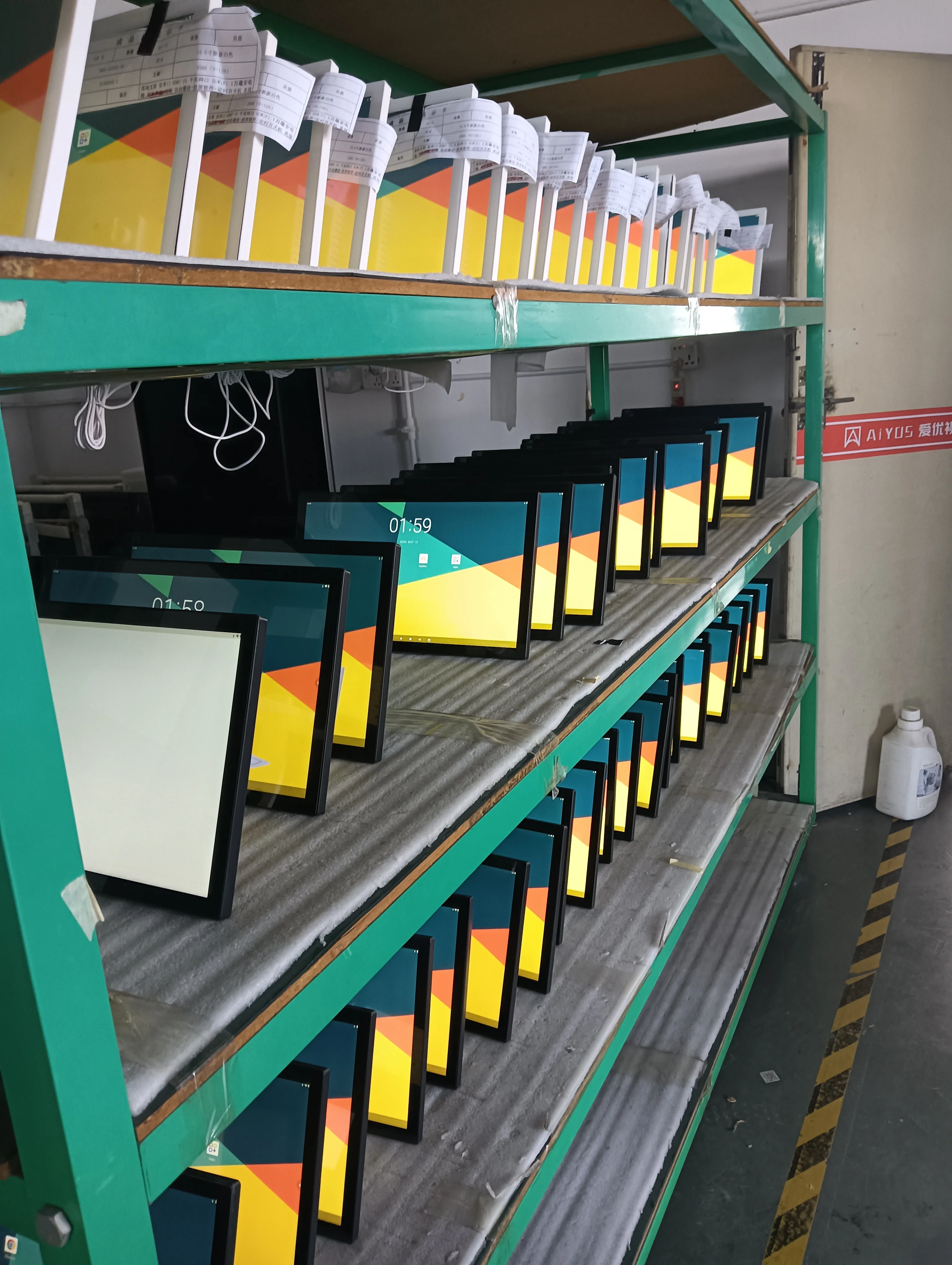 15,6'' Android Alles-in-één tabletdisplay Digital Signage Digitale kalendermuurplannerfabriek voor uw kalendersoftware
