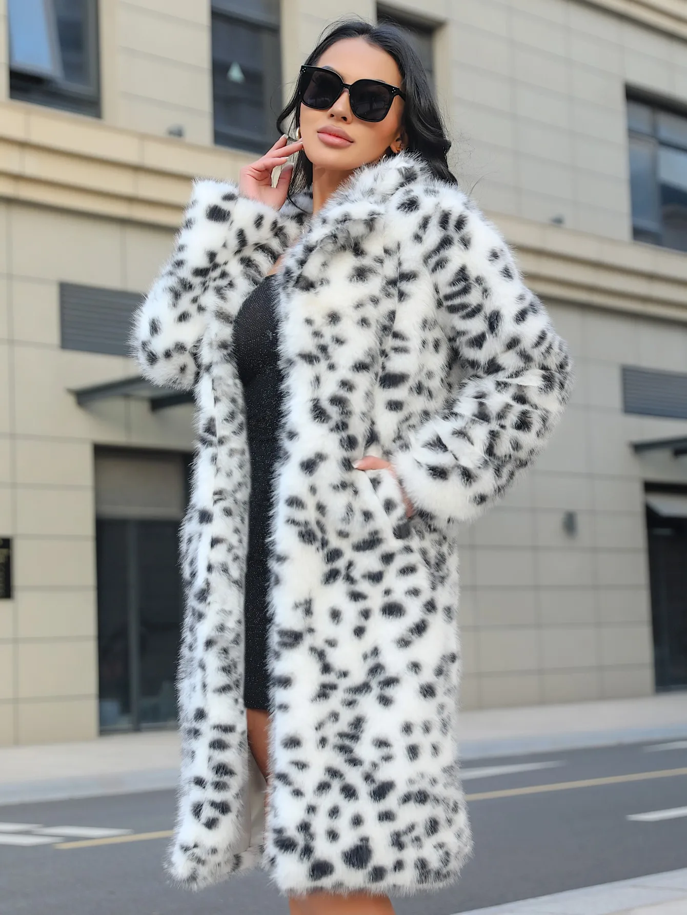 FHILLINUO пальто из искусственного меха с принтом снежного леопарда женское элегантное белое пушистое однотонное утолщенное теплое пальто с длинными рукавами зимнее шикарное оверсайз