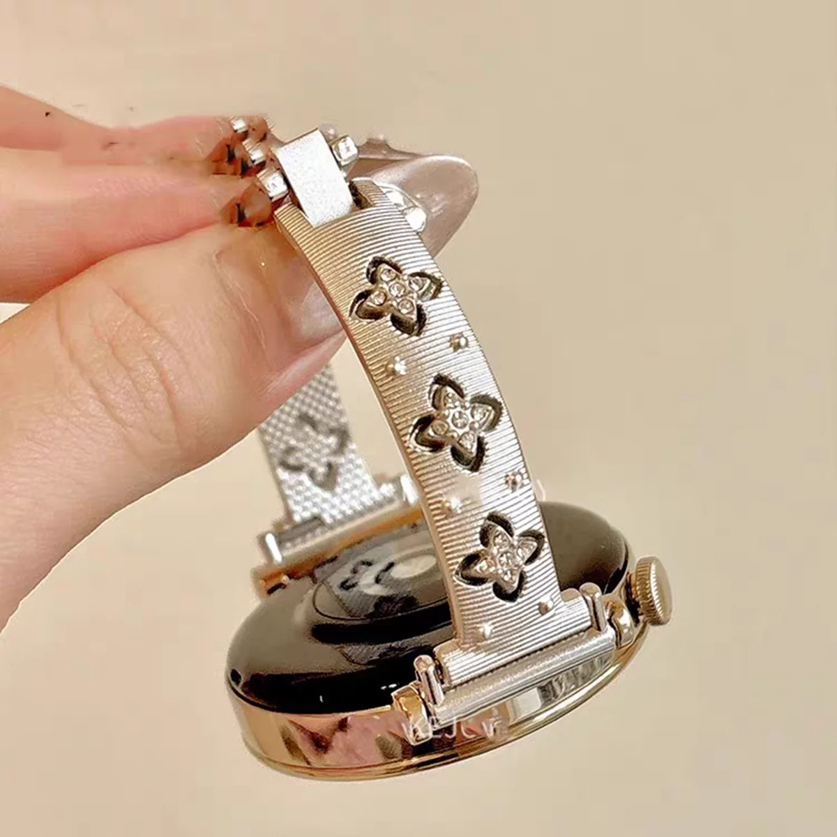 18 20 22mm Slim Four Leave Flower Bracelet Strap for Samsung Galaxy Watch 7 6 5 4 3 Active 40/44mm Lady Metal Band for Huawei GT
