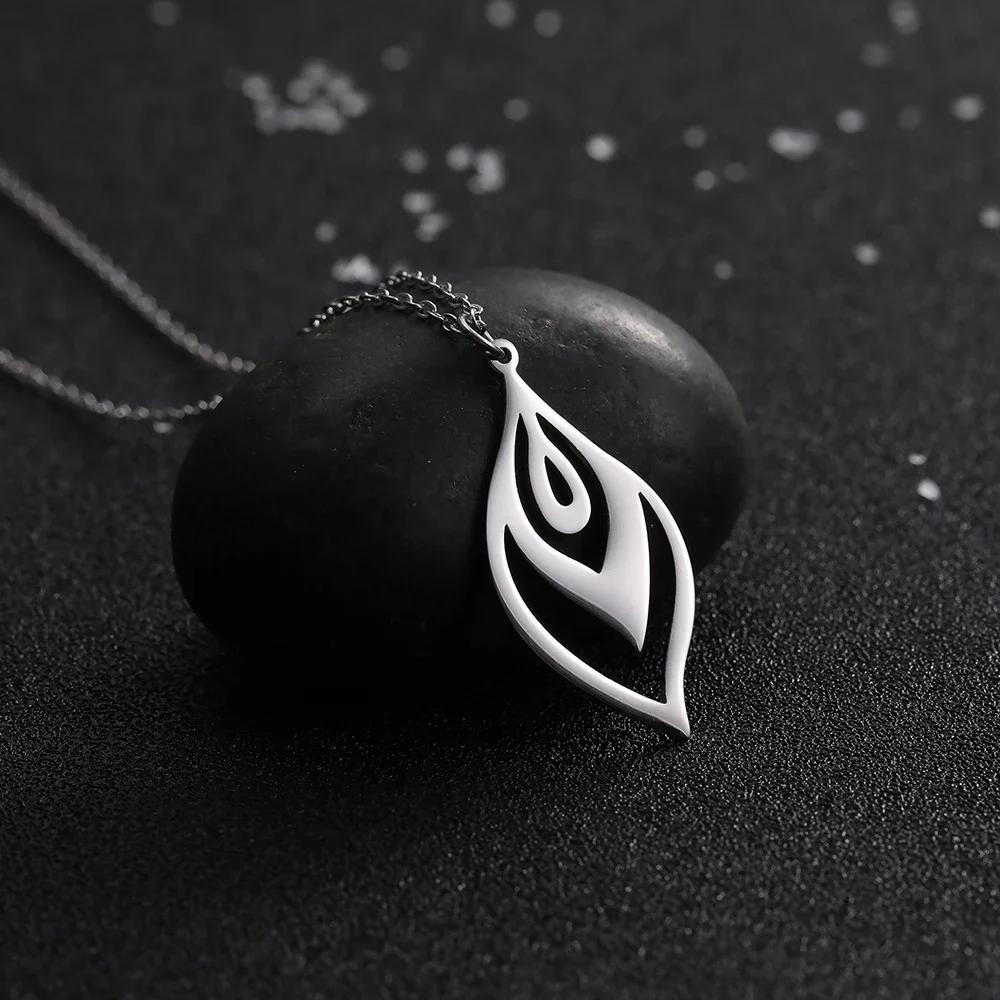 Skyrim Stainless Steel Leaf-shaped Pendant Necklace Silver Color Statement Chain Necklaces Jewelry Accessory Gift for Women