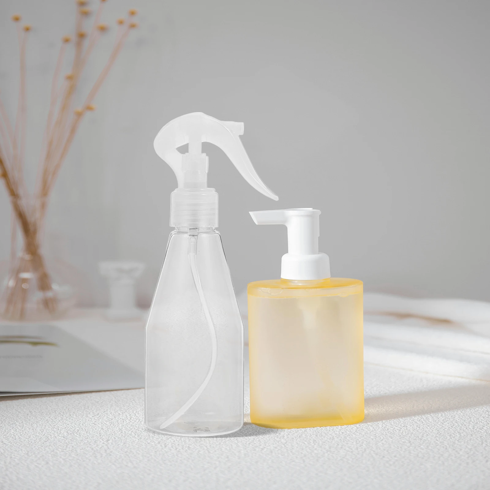 

5Pcs Garden Spray Bottles Plastic Hand-Pressed Sprayers Safe Durable for Watering Succulents Home Cleaning Face Mist