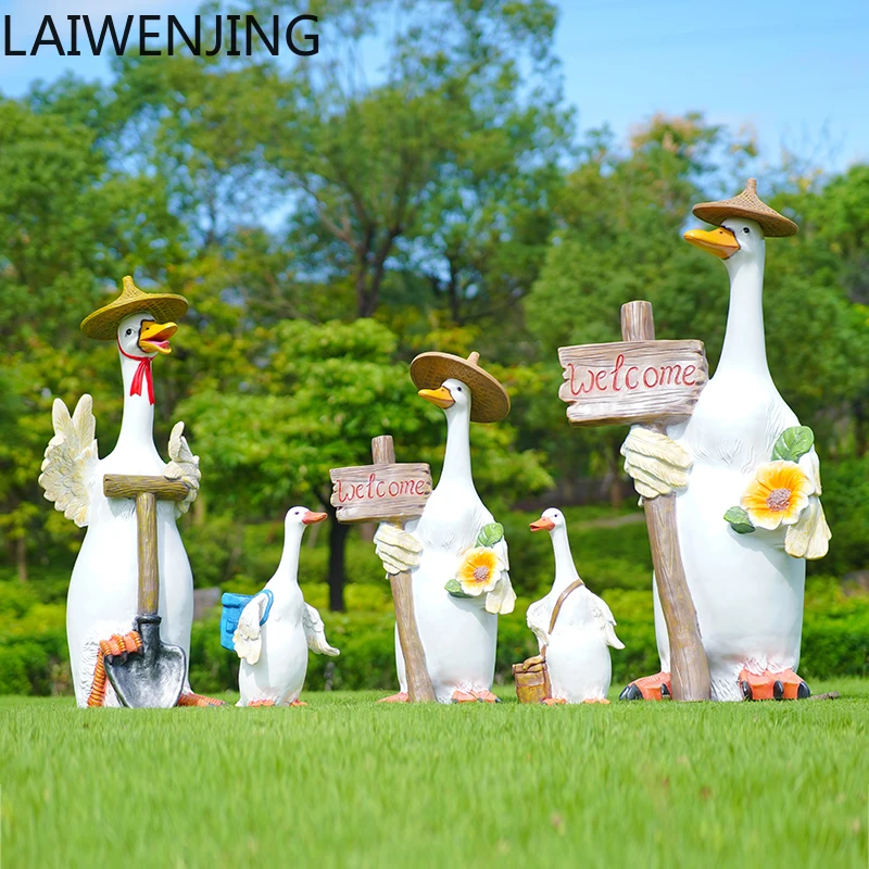 

MJY outdoor fiberglass scenic spot cartoon straw hat duck sculpture large ornament