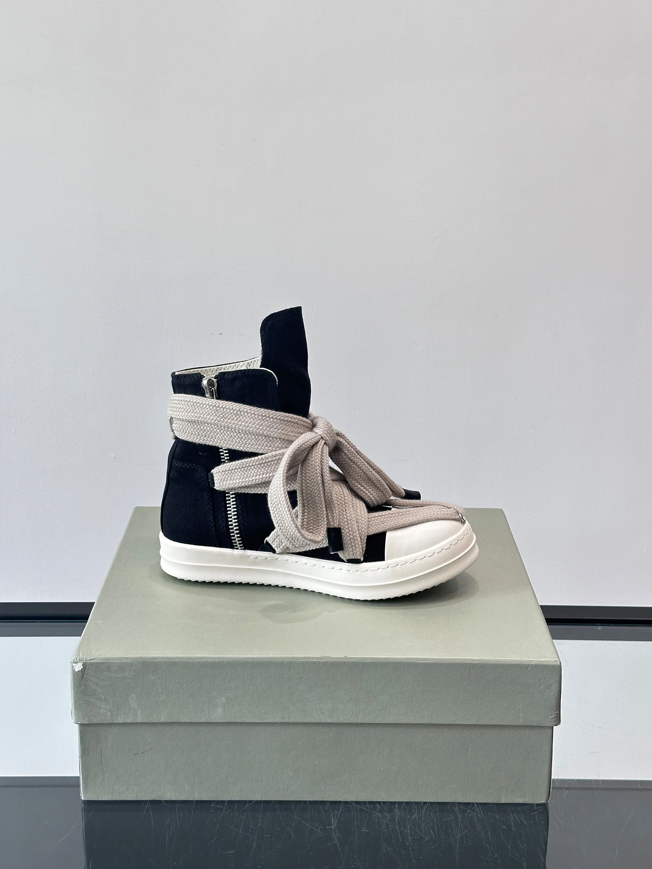 أحذية عالية الجودة للمشاهير على طراز 2025، نعل سميك لزيادة الارتفاع، أحذية رياضية مريحة للمشي #3