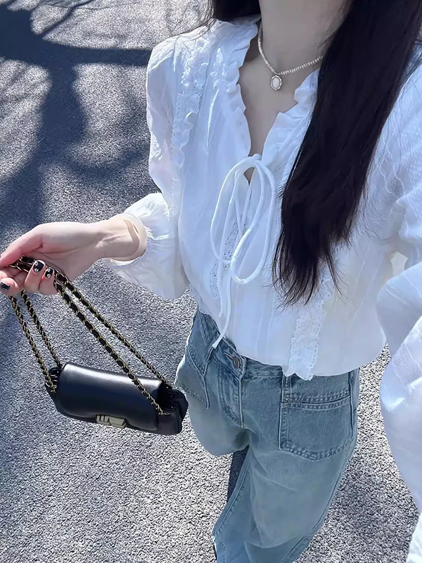 

Ele White Embroidered Lace irt for Women Spring Season Unique Beautiful Temperament Top French Sle Loose Fit Long Sve