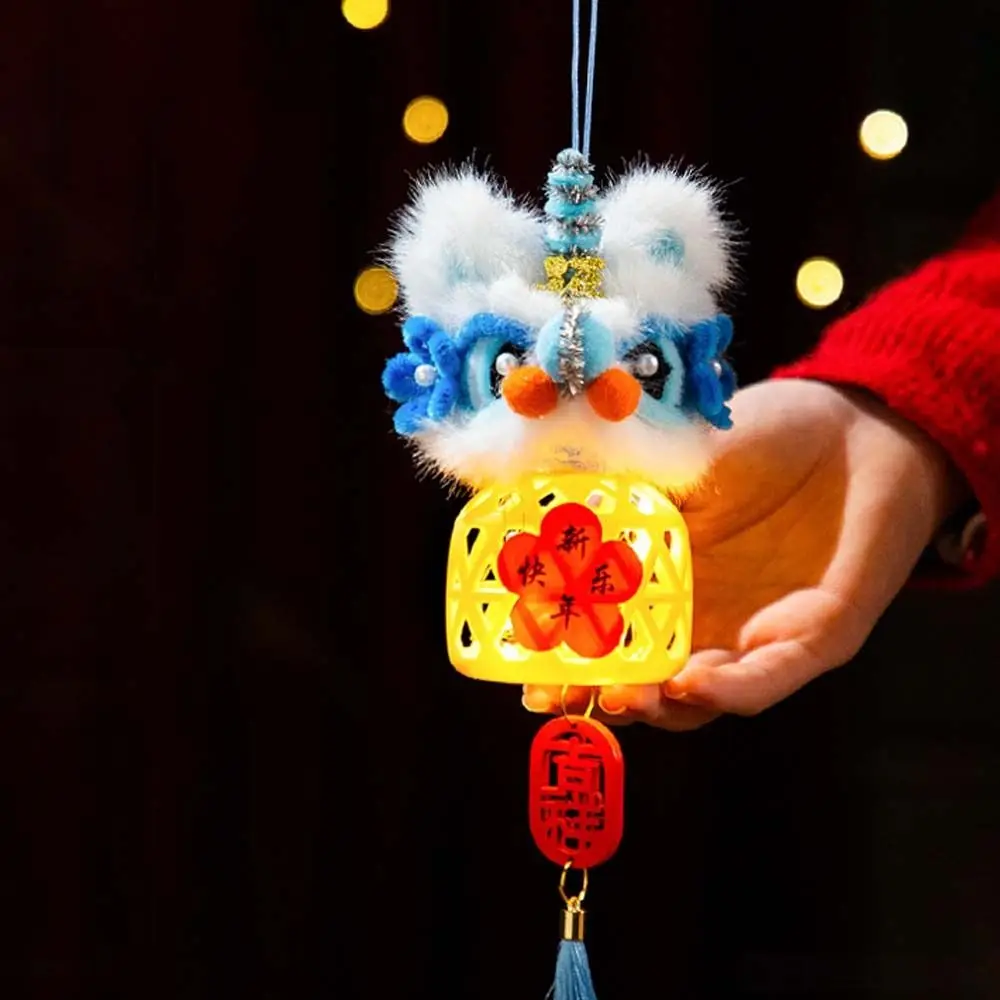 النمط الصيني 2026 السنة الجديدة فانوس الزخرفية الأسد الرقص المحمولة الخيزران منتصف الخريف فانوس DIY بها بنفسك اليدوية Hanfu اكسسوارات