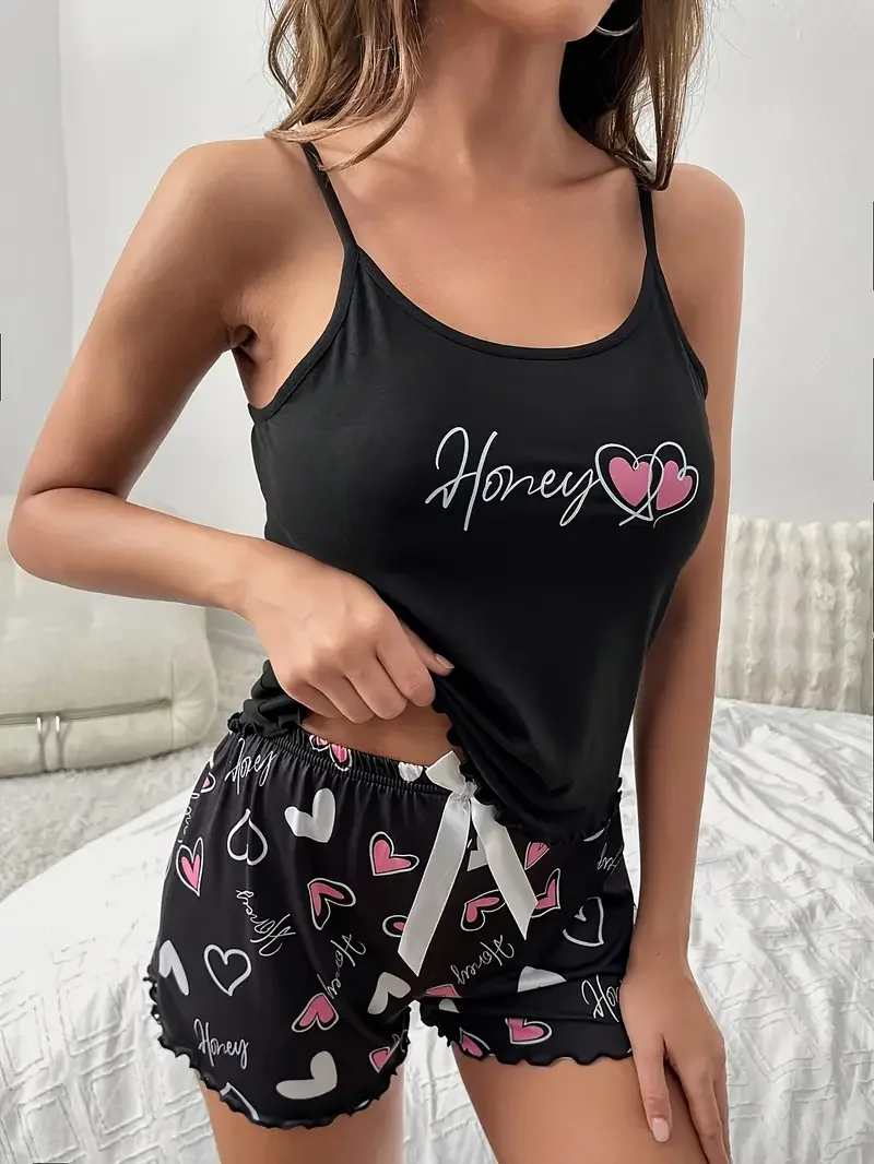 طقم بيجامة مطبوع عليه قلب وأحرف من الخس، قميص كامي كاجوال برقبة دائرية بدون ظهر وسروال قصير مزين بفيونكة، ملابس نوم نسائية
