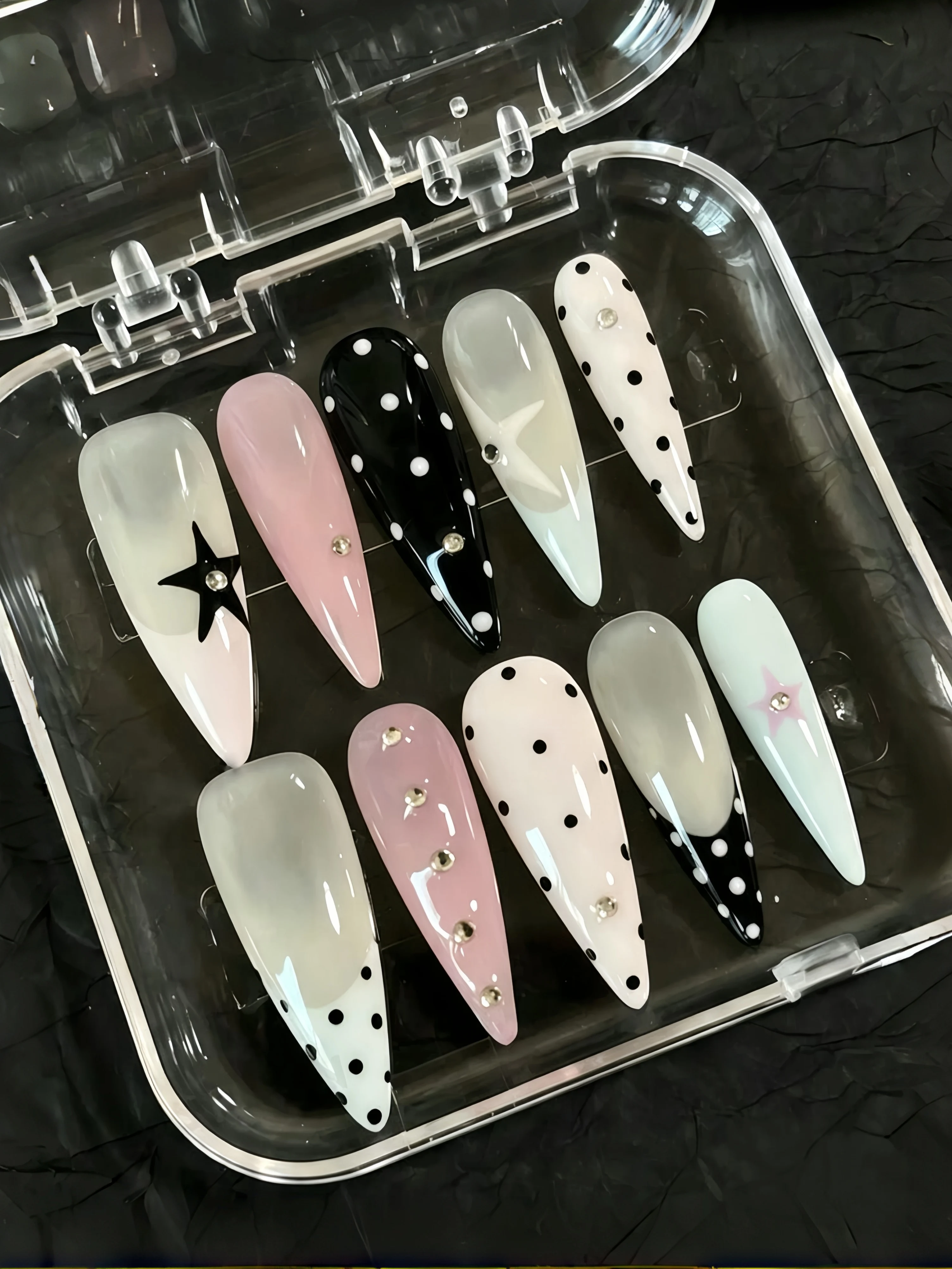 10 Long Waterdrop-Shaped Wearable Nails, Black, Pink, Blue Multi-Color French Polka Dot Nail Art, Y2K Color-Blocking Polka Dot Stars, Rhinestone Embellishments, Millennial Hot Girl Style Nail Stickers