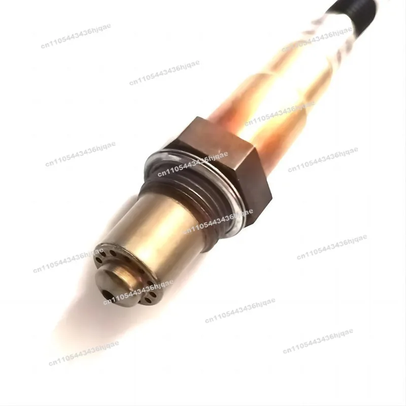 Applicable To Automotive Front Oxygen Sensor 0258007161 A0025401817 A0025400717 view 2