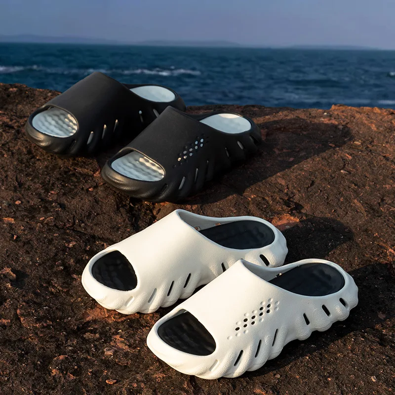 Summer New Men's Slippers Casual Fashionable Breathable Outdoor Sports Beach EVA Sandals Soft Soles Shoes Slides