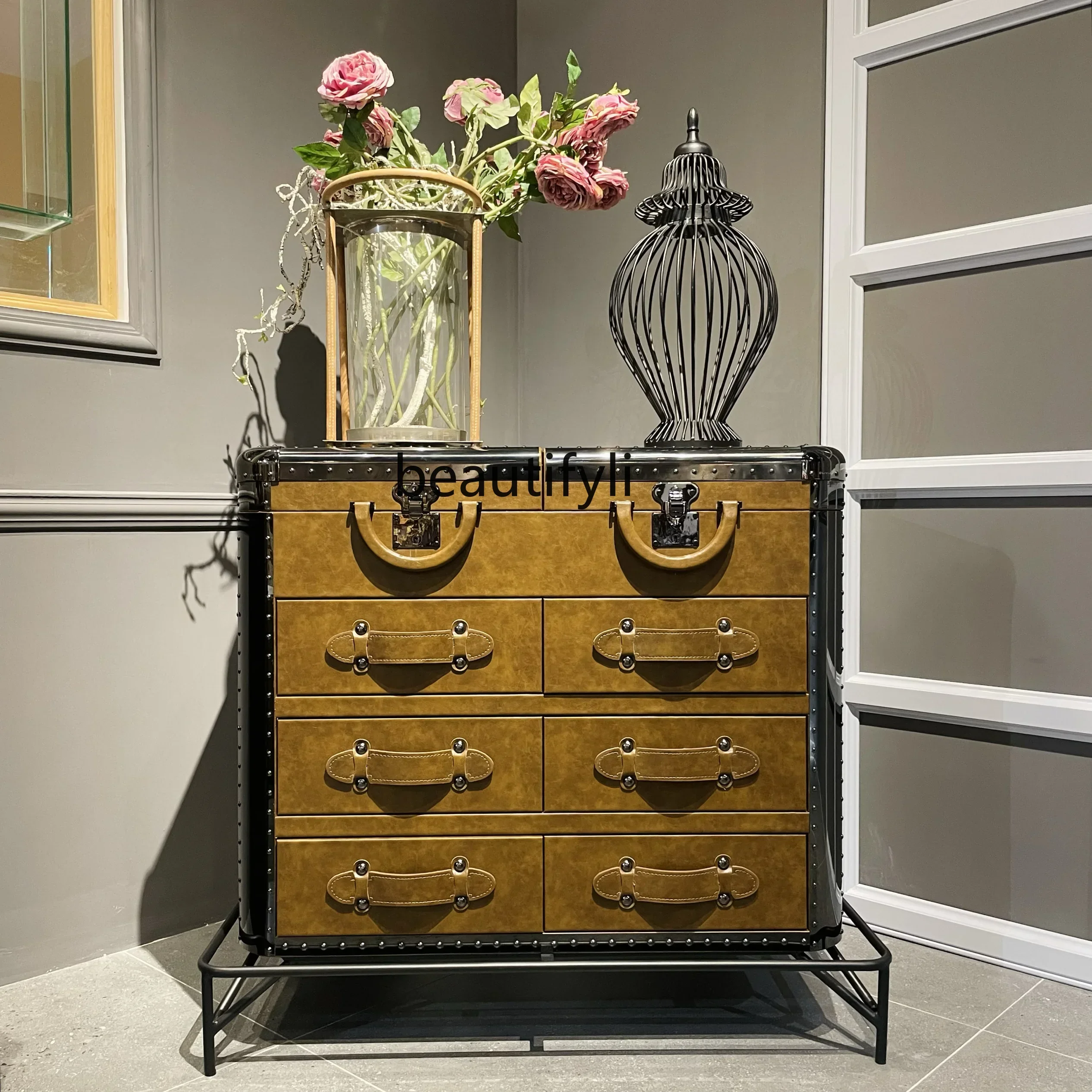 

American retro light luxury high-end/leather cabinet/cigar drawer locker porch cabinet