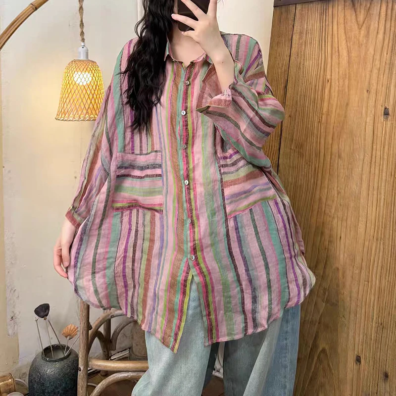 夏の新しい芸術スタイルの女性ターンダウン襟ルーズシングルブレストブラウスダブルポケットヴィンテージストライプラミーロングシャツ TH112