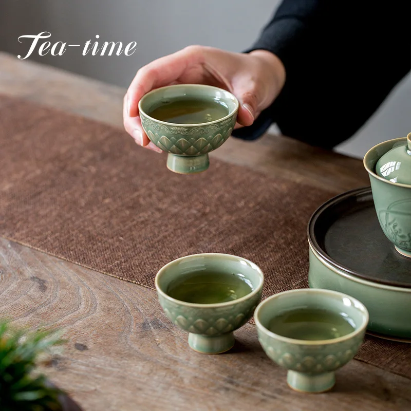 50ML Yue Kiln Celadon Relief High Foot Cup Handmade Fish Scales Single Cup Kung Fu Tea Set Master Cup Greengaga Personal Cup