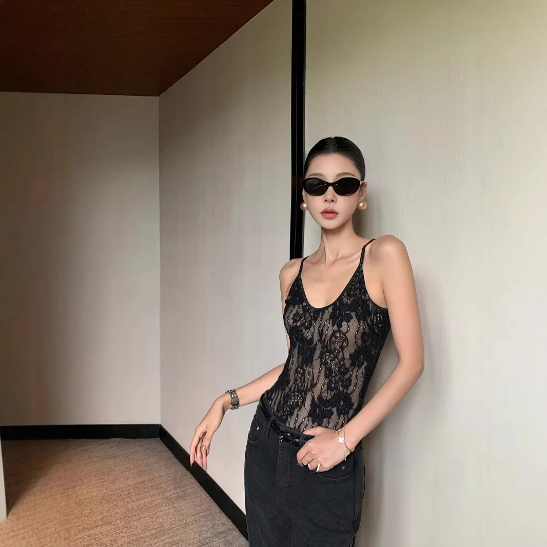 

Индивидуальная женская модная одежда для взрослых с жилетом в промежности, облегающий сексуальный U-образный кружевной сексуальный костюм с открытой спиной и подтяжками