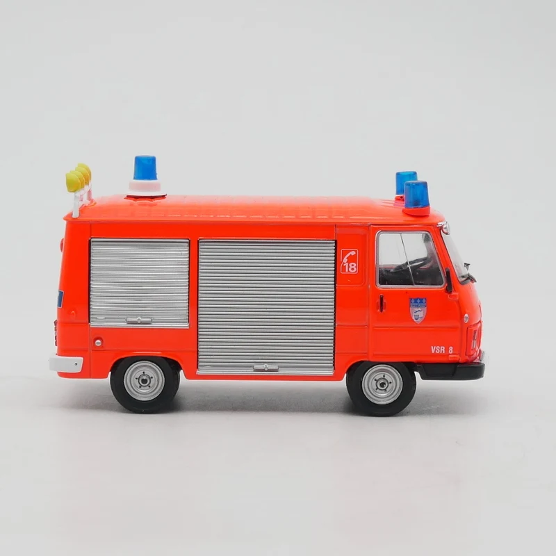 Diecast ixo escala 1:43 peugeot j9 peugeot van motor de bombeiros francês liga modelo de carro brinquedo colecionável presente lembrança exibição ornamento