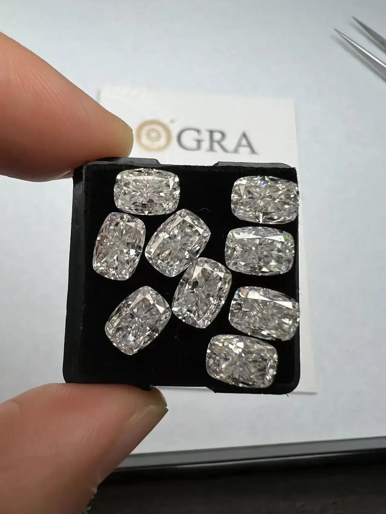 

Loose Gemstones Moissanite Enlongated Crushed Ice Cushion D Color Lab Grown Diamonds Excellent GRA Certificate Stone