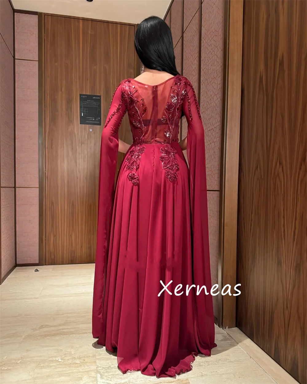 Gaun Panjang Leher-o A-line Berpayet Bunga Wiru Sifon Rumit Kustom Acara Khusus Formal Kualitas Tinggi