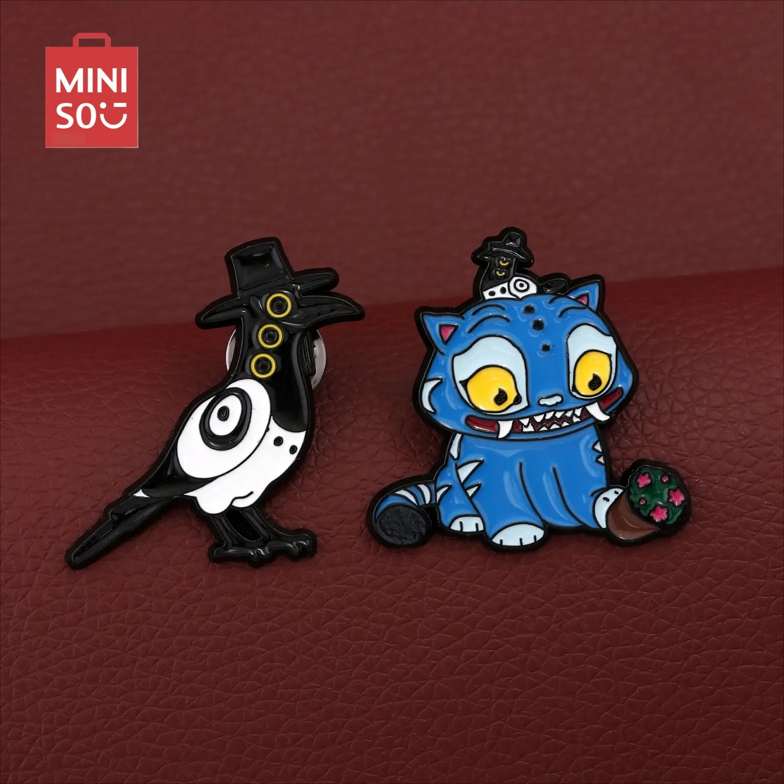 Beliebte K-POP Devil Hunter Girl Group Emaille Abzeichen Krähe Tiger Bär Tier Abzeichen Frauen Männer Hut Rucksack Zubehör