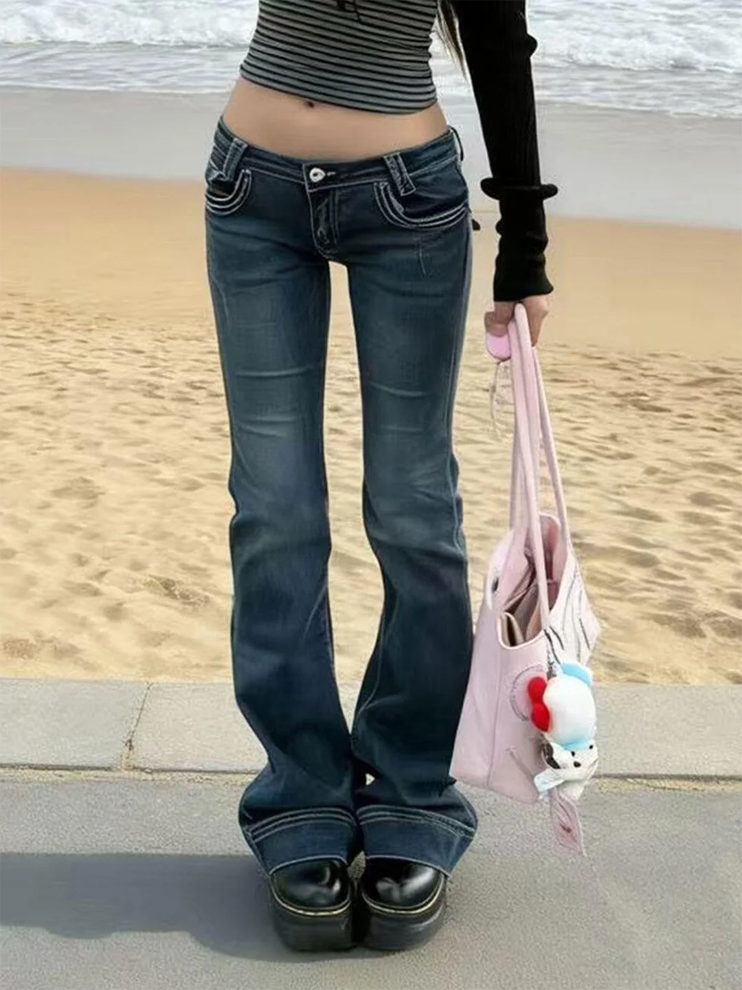 

Summer 2026 Low Waist Bell Bottom Denim Jeans Women's Vintage Washed Blue Slimming Skinny Jeans Sexy Style Casual Wear