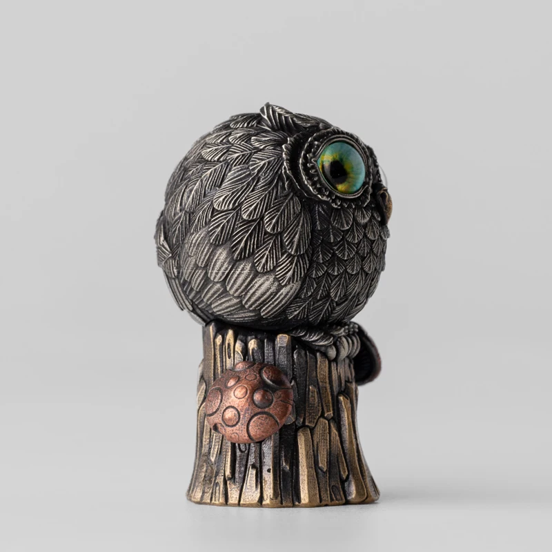 Owl boutique ornaments Leyang metal toys retro 3D three-dimensional handicraft decorations seal