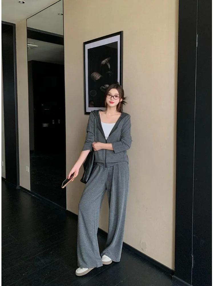 

plus Size Casual Outfit Autumn Striped Top Wide Leg Pants Two Piece Set Comfortable High Waist Fashion Ensemble for Women