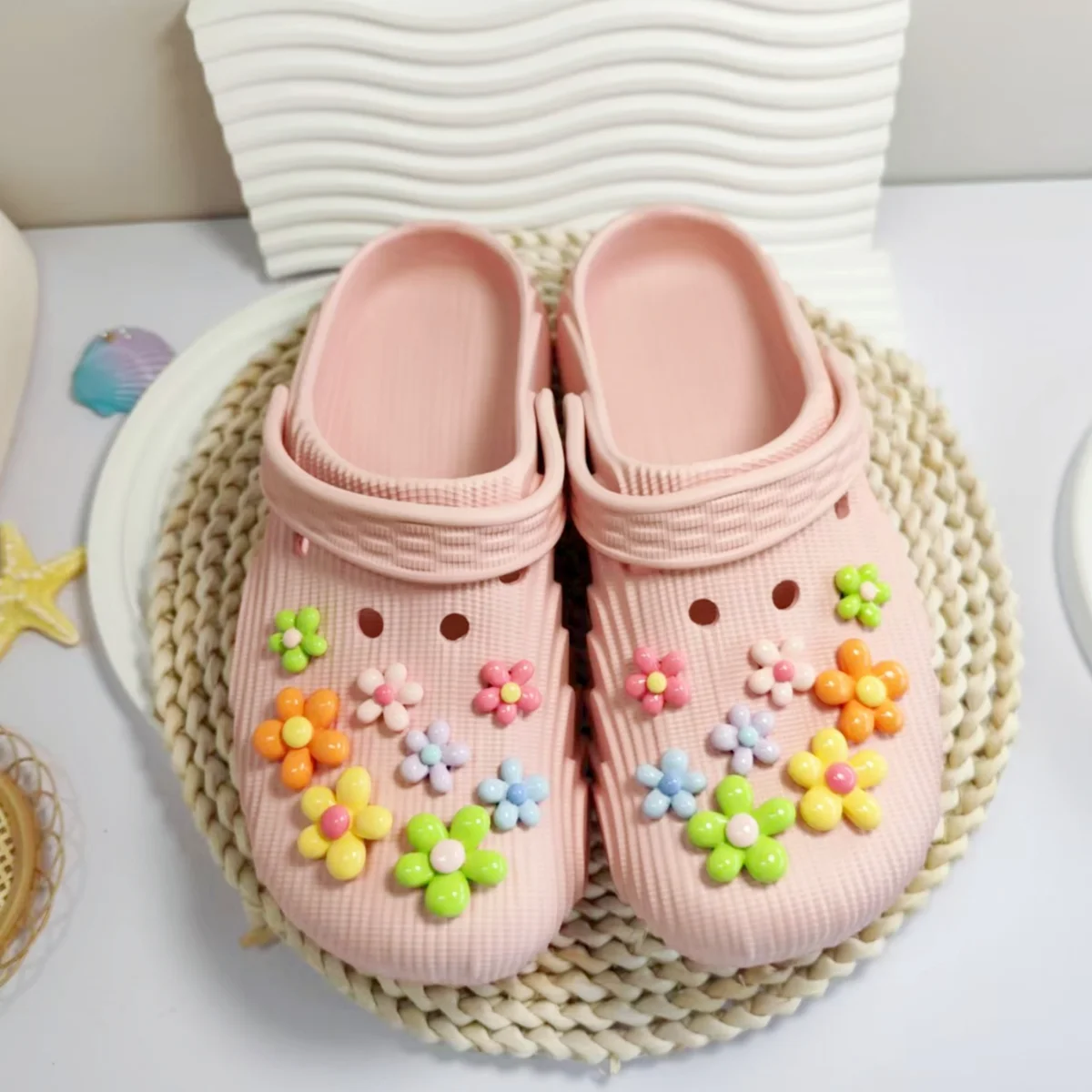 

Summer New Arrival Colorful Flower Flip Flops Mixed DIY Set Flip Flops Women's Beach Strolling and Shopping Essential Slippers