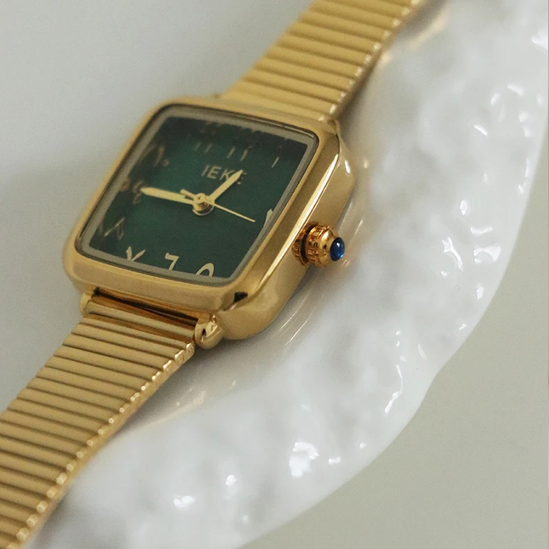 New Women'S Watch Vintage And Artistic Style, Fashionable Green Small Dial Wristwatch, High-Quality Watch, Trendy Women'S Watch.