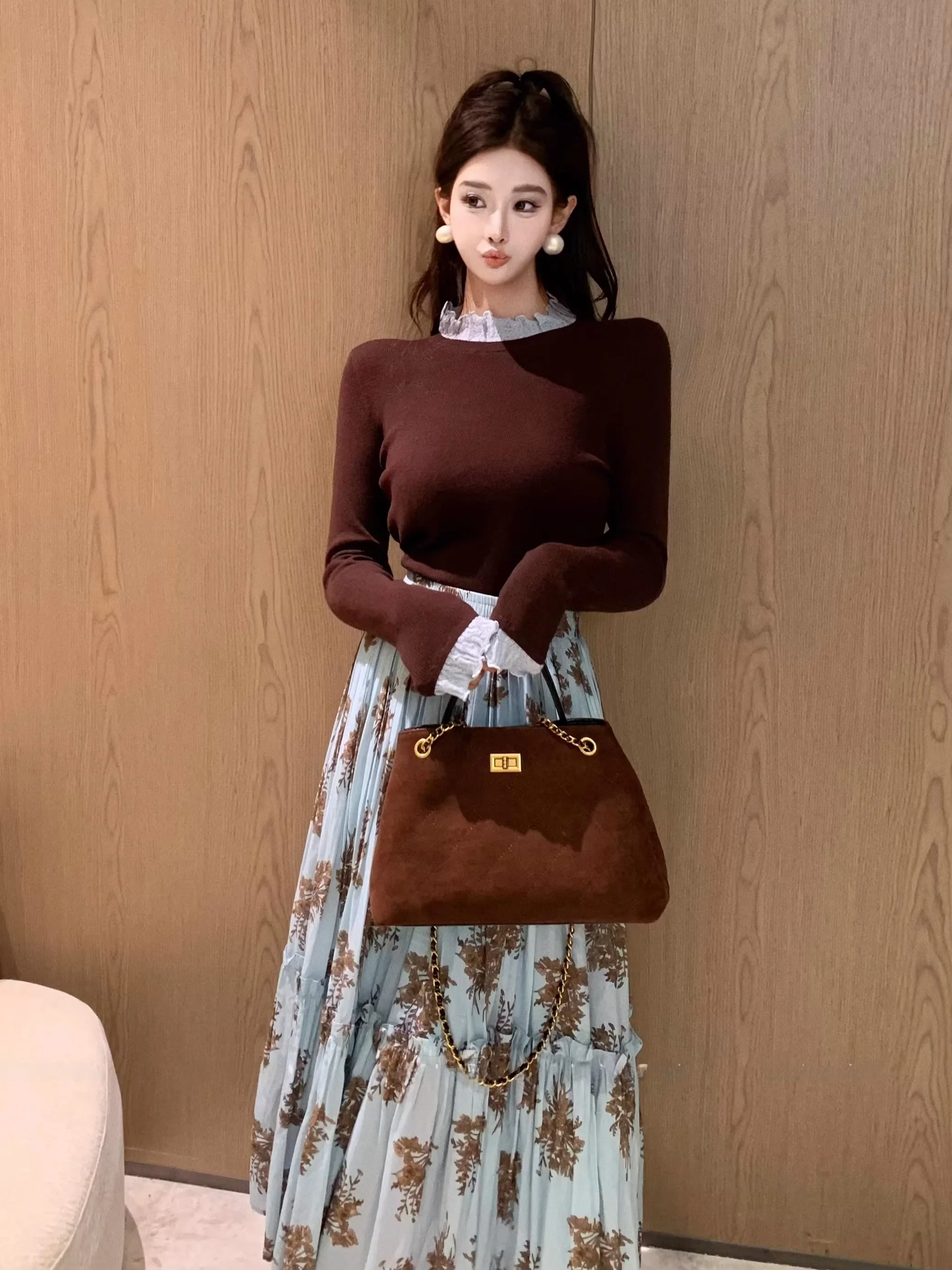 

Новый женский вязаный свитер Dadada: уникальный дизайн, эффектный бархатный трикотаж, длинный рукав, круглый вырез, теплый, с цветочным узором