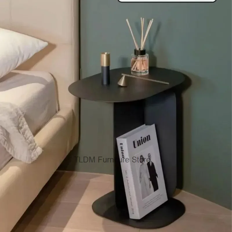 Modern Creative Metal Side Table Oval Top Integrated Storage Slot Multifunctional Accent Snack Table for Living Room Sofa Decor