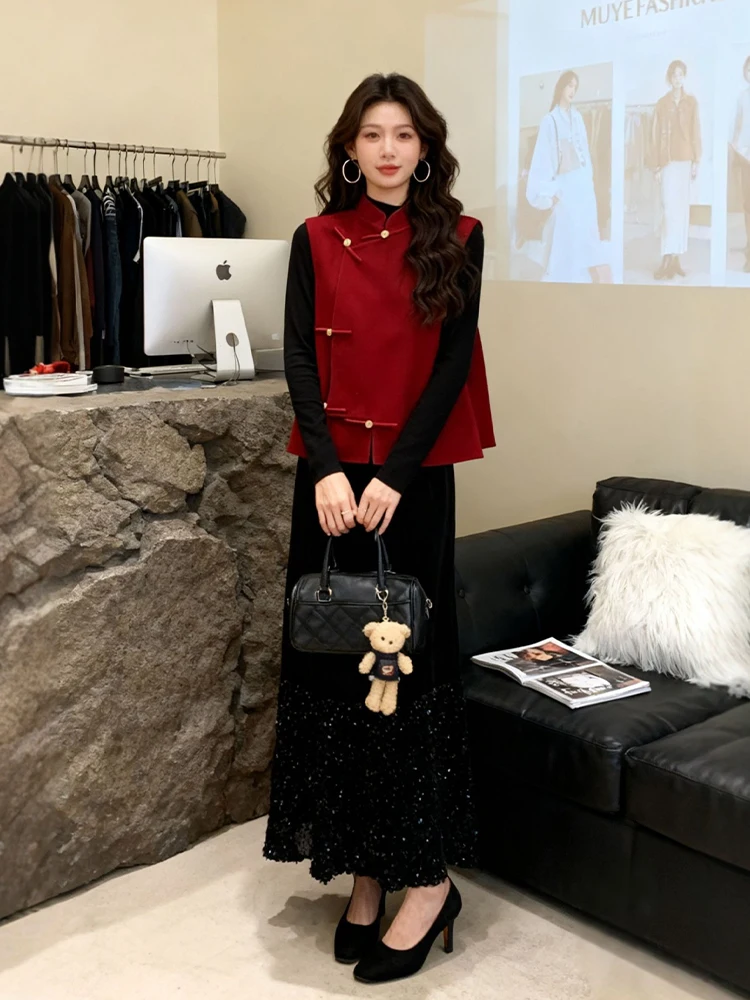 

Stylish Red Chinese New Style Jacket Top Half Skirt Three-piece Set Beautiful Button Design Base Shirt Elegant Women's Outfit