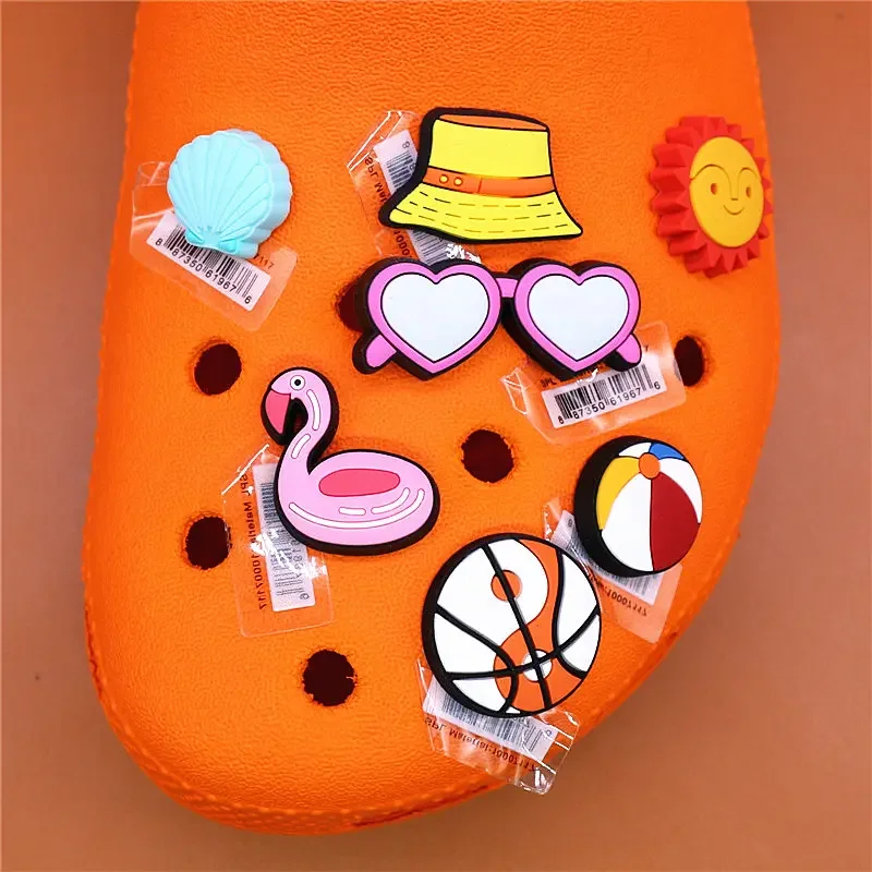 Original 1pcs PVC Shoe Charms Pink Heart Glasses Bird Sun Shoe Accessories Shoe Buckle Decorations fit Kids X-mas