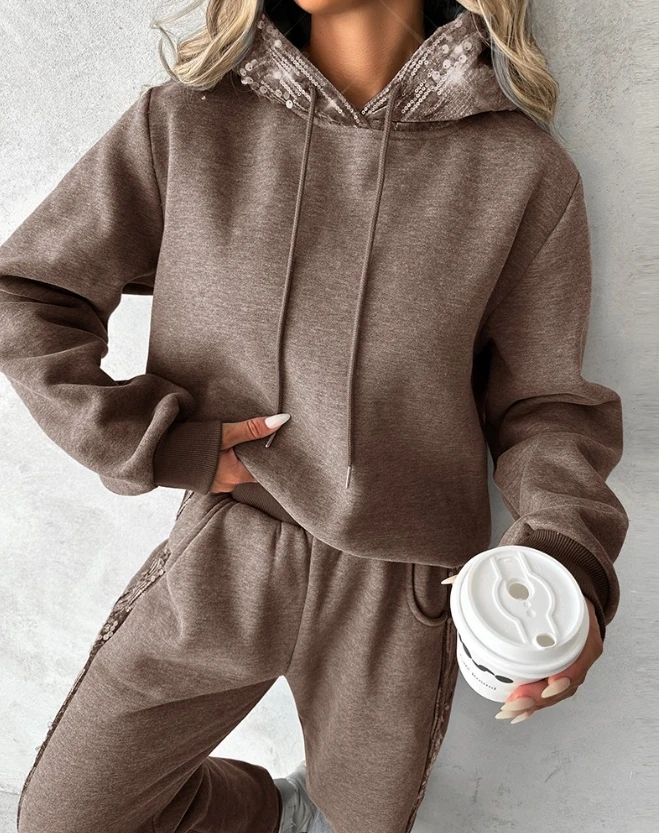 

Contrast Sequin Hooded Sweatshirt & Pocket Design Sweatpants Set