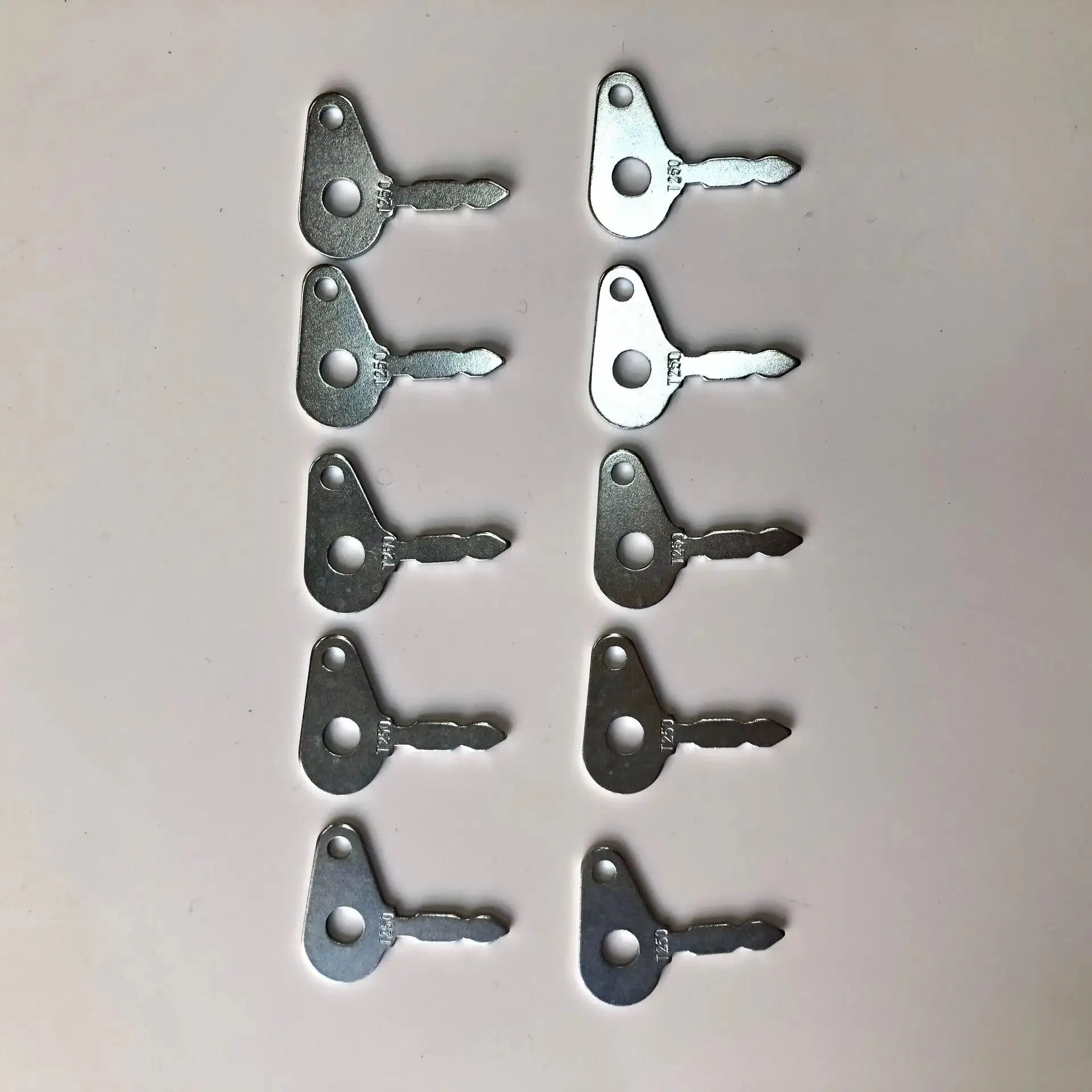 10 клавиш для чехла для IH, Ford, Massey Vermeer, Bosch, JCB, для трактора Lucas, ключ зажигания T250