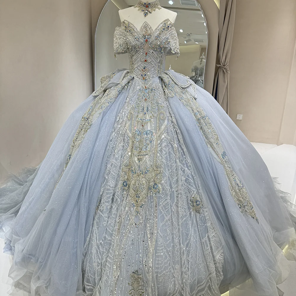 

Customized Luxury Vintage Wedding Dress Light Ice Blue Sequins Applique Princess Sweep Trailing Bridal Ball Gown Dw0069