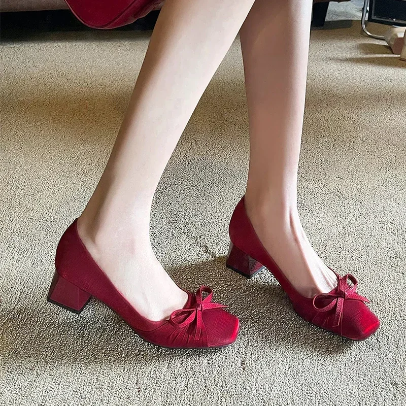 القوس حذاء نسائي بكعب عالٍ ساحة تو جديد ماري جين أحذية ربيع 2026 فستان مكتنزة الضحلة مضخات موضة مثير باري Mujer Zapatos