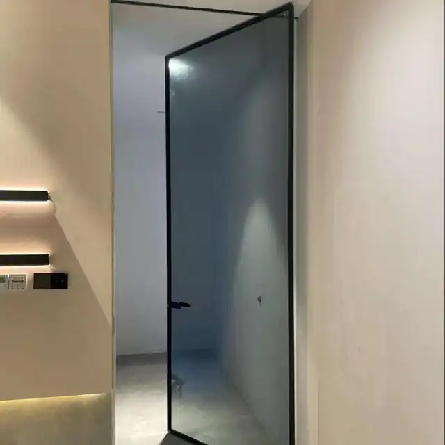 Rainproof Panoramic Glass Entrance Revolving Door Heavy Duty Luxurious Manual Pivot Doors Exquisite UV Protective Glass Doors 4