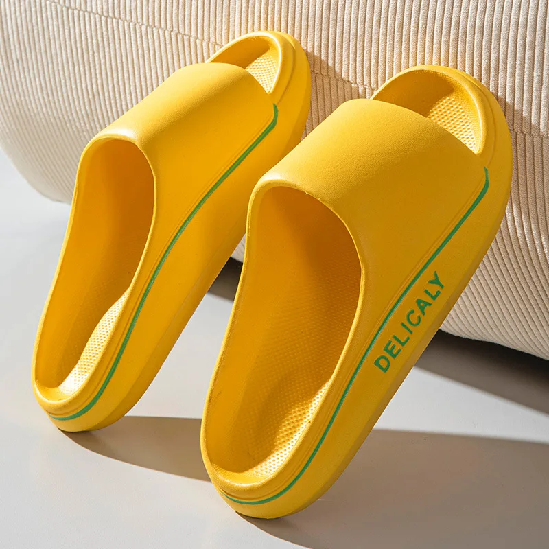 Platform Thick Bathroom Home Slippers Women Cloud Slippers Fashion Soft Sole EVA Indoor Sandals Non-Slip Flip Flop Men Slippers