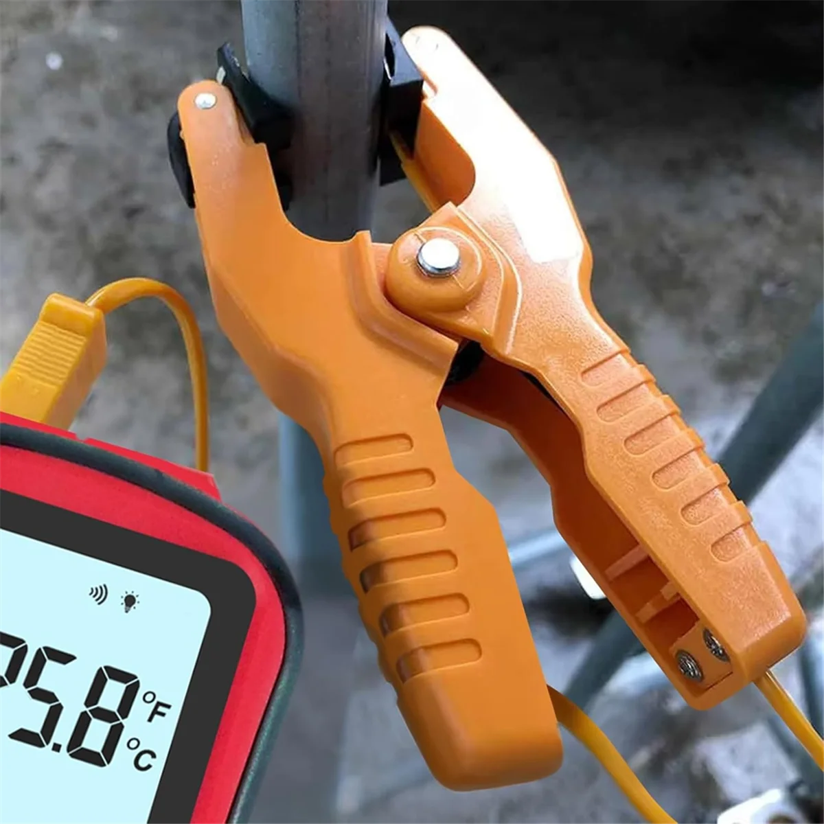 A20M Thermocouple Thermometer Digital K Type Thermometer,with 2 Temperature Clamp 2 Wired Thermocouple Probes