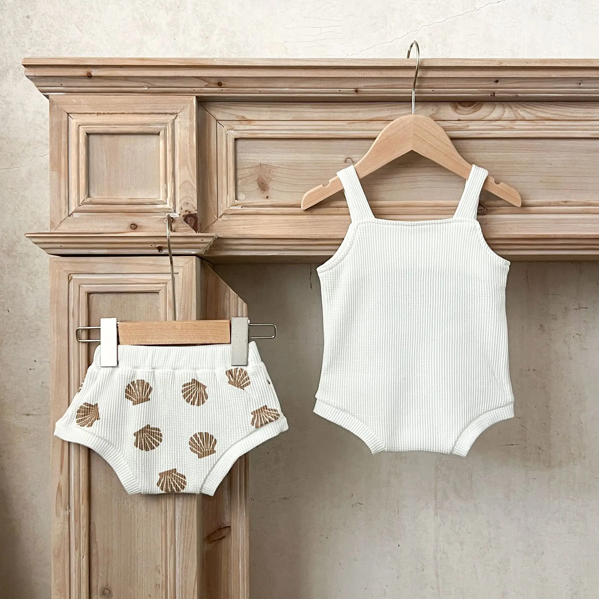 2026 Spring New Baby Sleeveless Clothes Set Infant Boy Girls Cute Strap Bodysuit + Pp Shorts 2pcs Suit Toddler Cotton Outfits