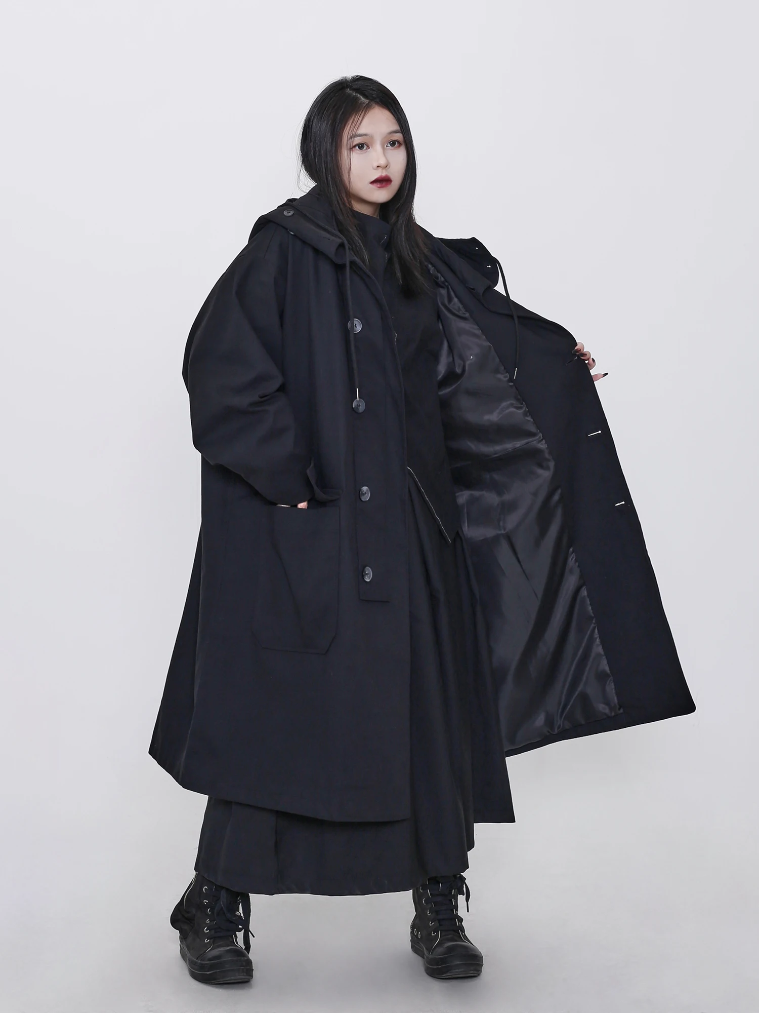 Dark Design Thickened Oversized Hooded Windbreaker Jacket Street Style Unisex Long Sleeve Polyester Coat for Autumn Wear