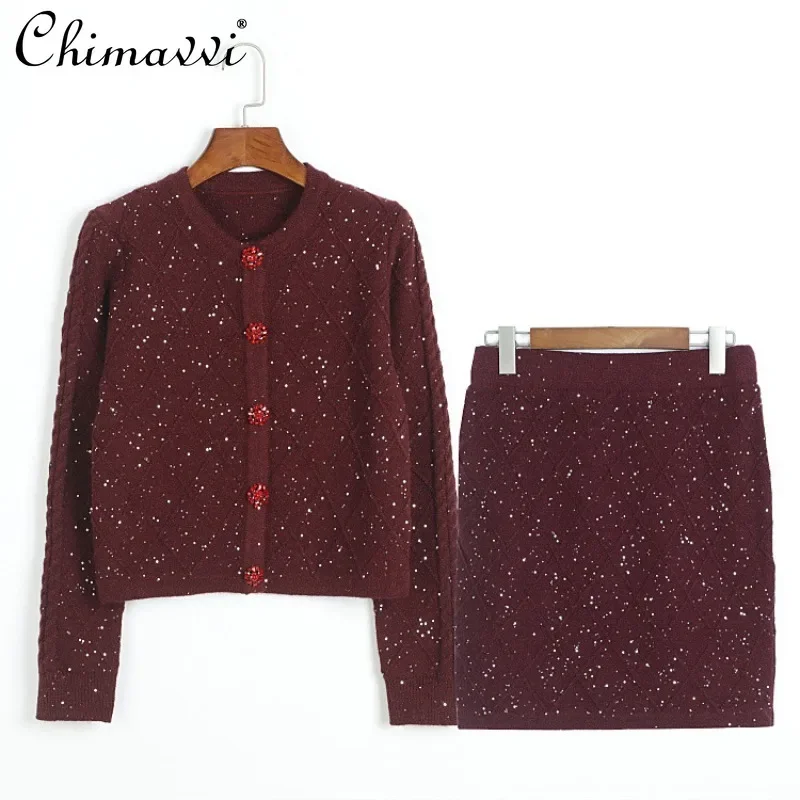 

2024 Autumn and Winter New Retro Fashion Bead Yarn Diamond Button Short Coat Skirt Fashion and Versatile Suit For Women