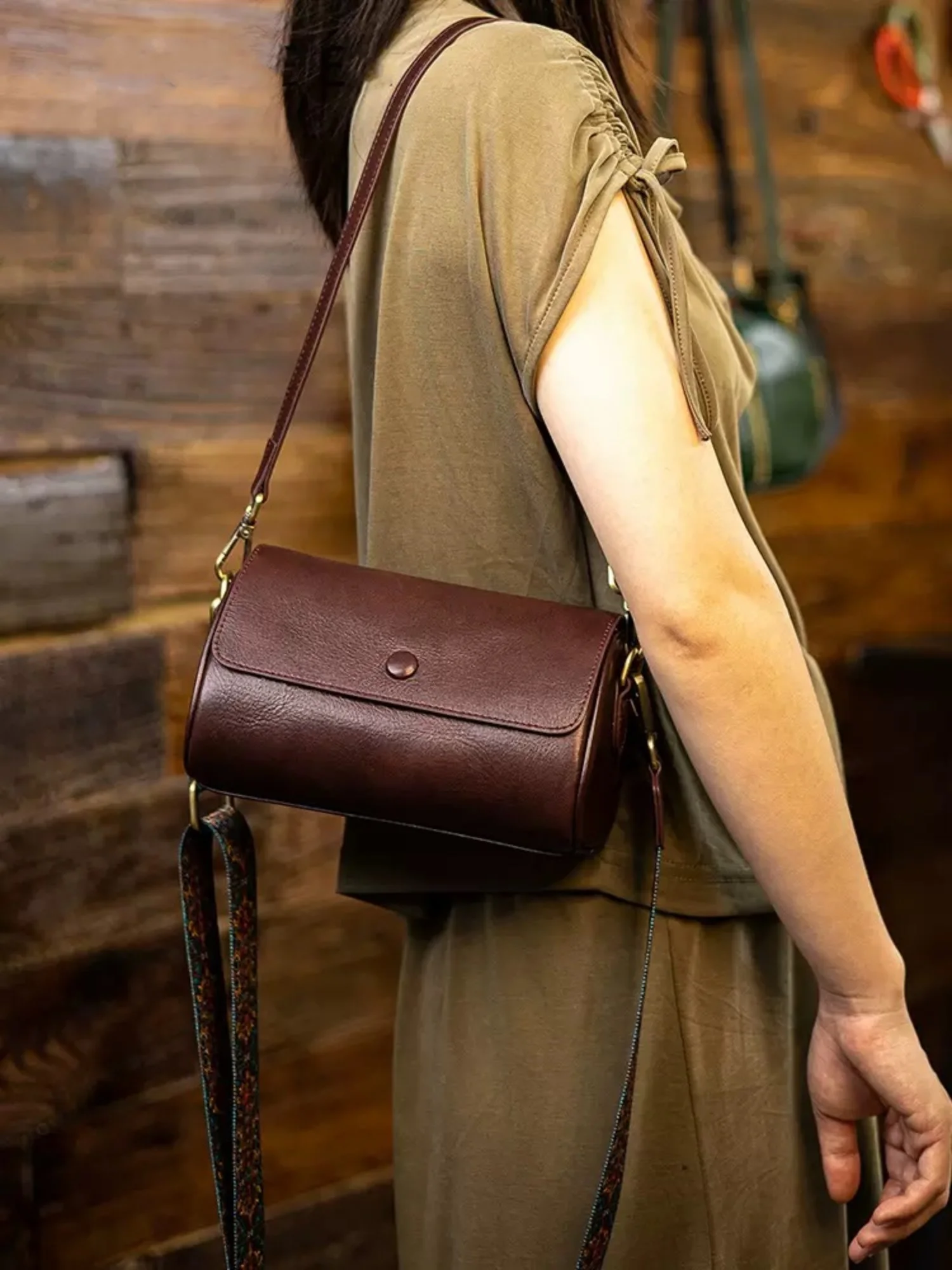 

Top Layer Cowhide Vintage Pillow aped Women's Crossbody Bag Versatile Single oulder Bag Luxury Feelings New 2025