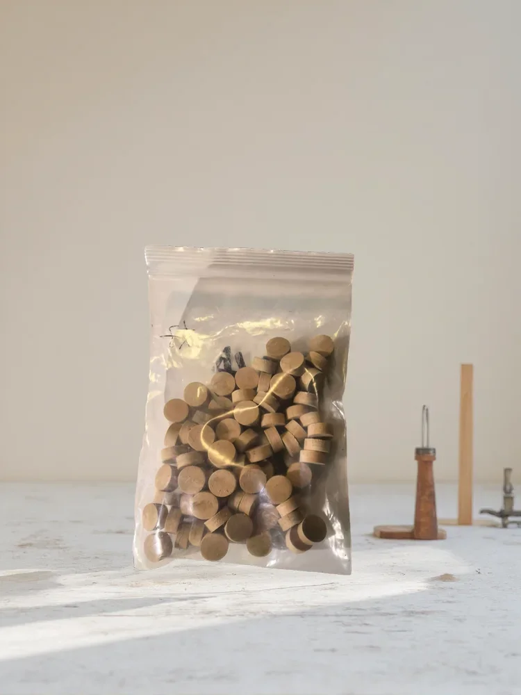 

50pcs Natural Cork Pad Repair Parts 9mmx3mm Size for Trumpet Trombone Water Key Clarinet Oboe Musical Instrument Accessories