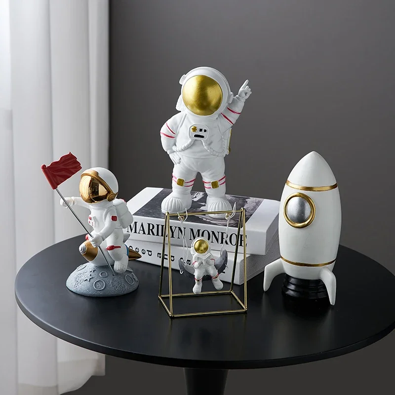 Artistic Resin Astronaut Figure Statue Figurine Spaceman Sculpture Home Desktop Decor Astronaut Model For Kids Interesting Gift